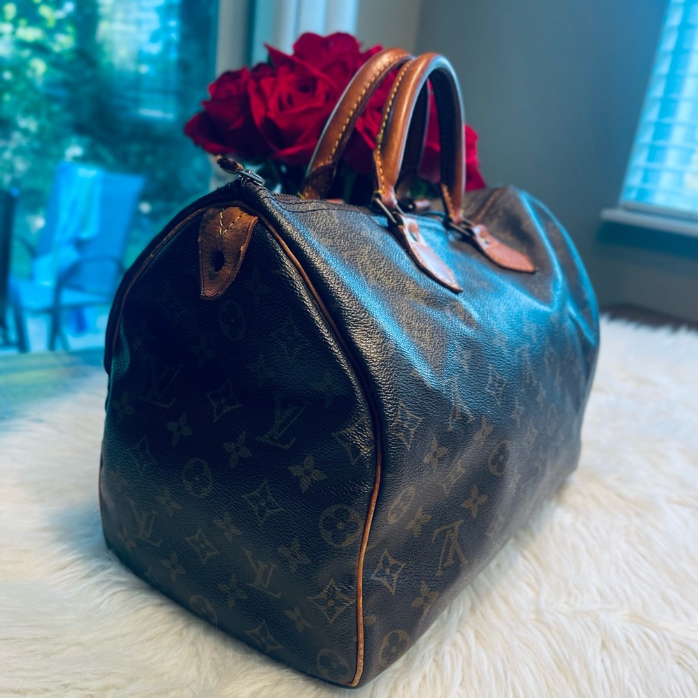 LOUIS VUITTON Brown Monogram Canvas & Leather Speedy 35 Satchel - Picture 4 of 16